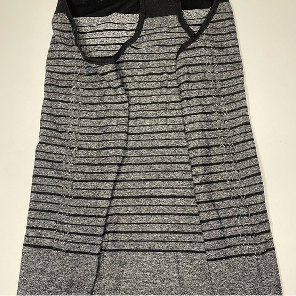 Danskin Now | Women's Activewear Muscle tee Size S - Picture 6 of 8